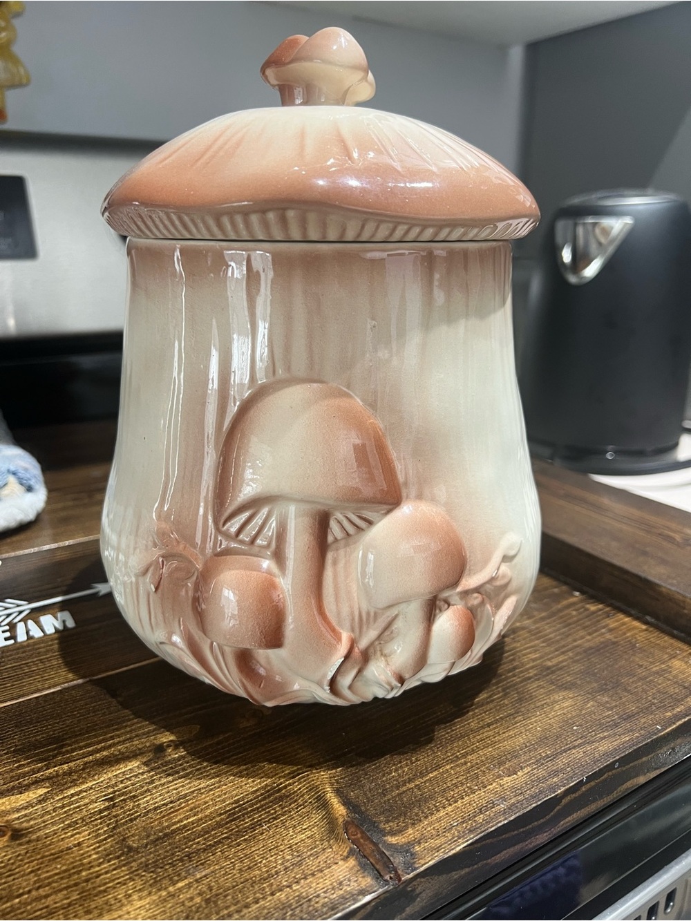 Arnelโs Ceramic Mushroom Cookie Jar
